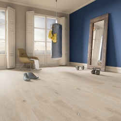 Naturalne piękno i nowoczesna funkcjonalność – podłogi Baltic Wood w modnym wnętrzu